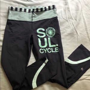 Lululemon Soul Cycle crop leggings